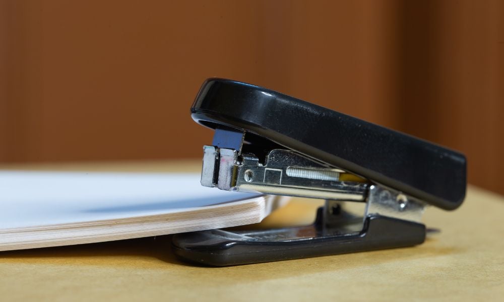 5 Tips for Stapling Large Amounts of Paper