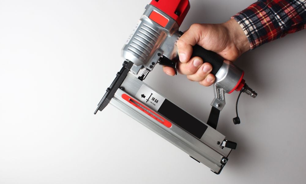 Pros and Cons of Pneumatic Staplers for Cartons