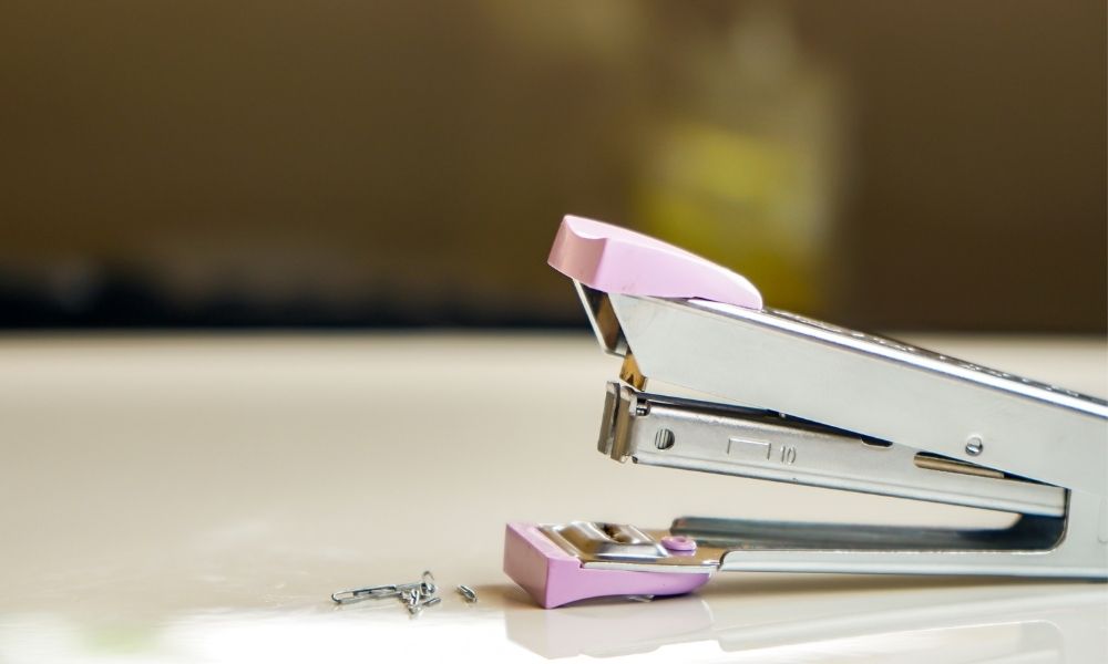 Manual vs. Electric Book Staplers: Which Should You Choose?