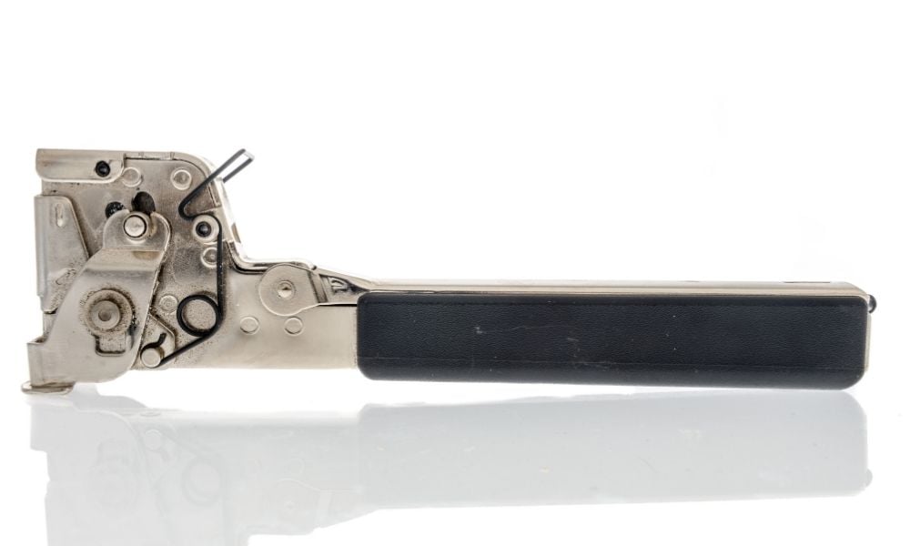 How To Quickly (and Safely) Unjam Your Hammer Tacker