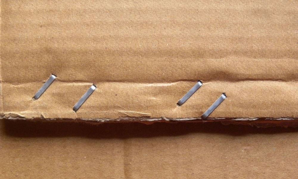 How Carton Closing Staplers Work