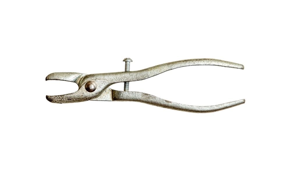 Tips for Using Hog Ring Pliers for Upholstery